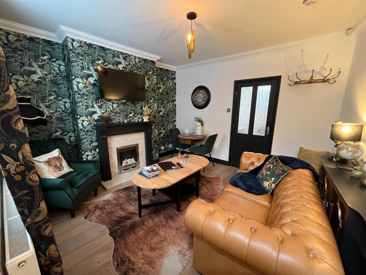 Contemporary & Chic Inner Terrace 5 Mins From Barnsley Town Centre Exterior photo